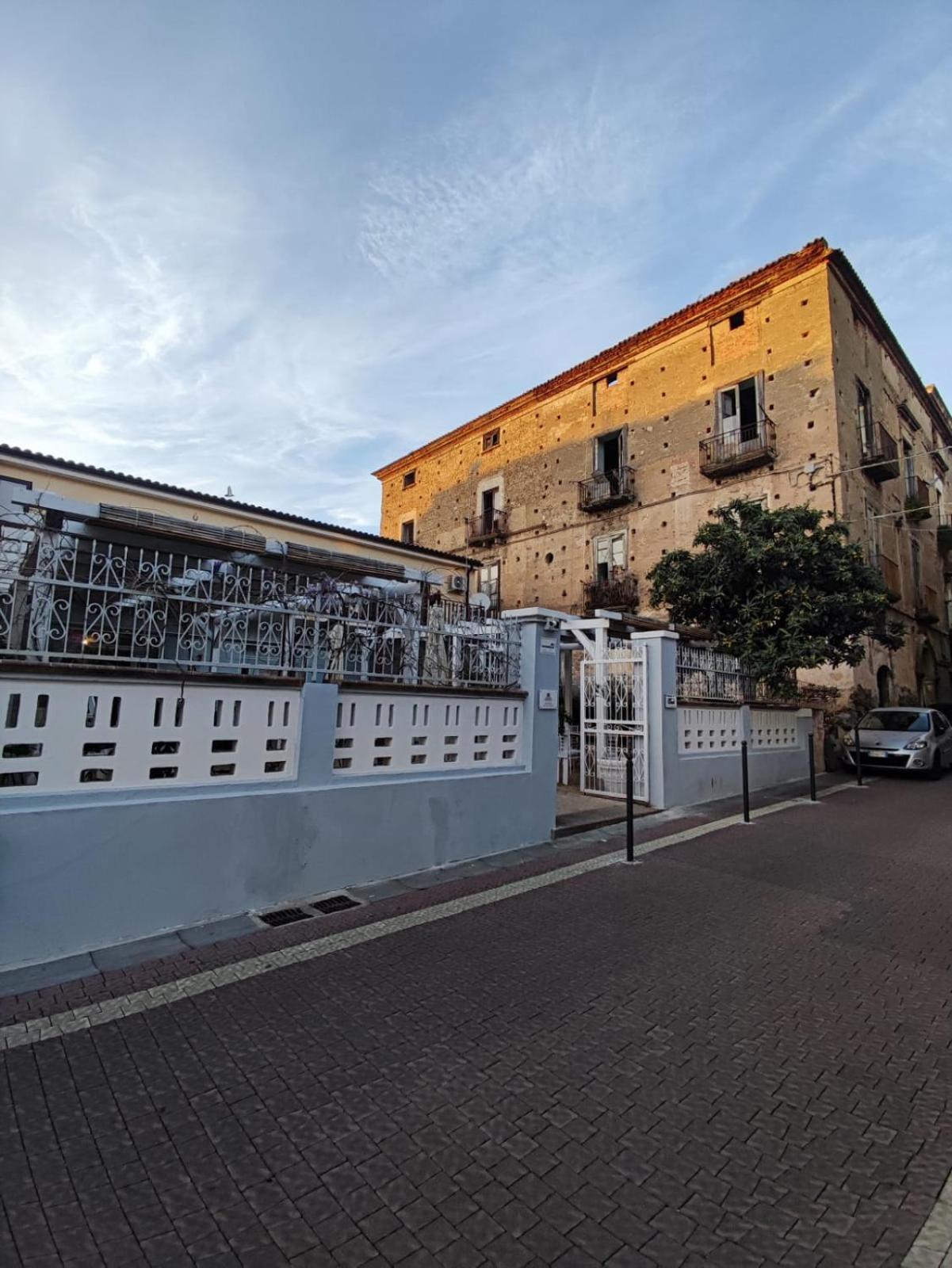 Il Borgo Civ.15 Hotel Paola Exterior photo